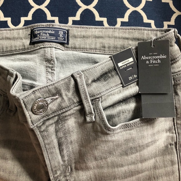 NWT Abercombie and Fitch Harper Jean - Picture 5 of 6